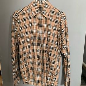 Men’s Burberry shirt